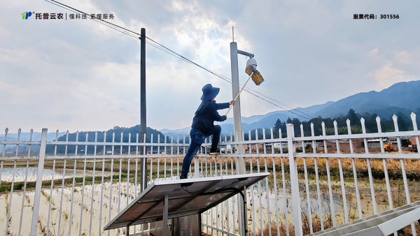 春壟之上，托普人用專業(yè)與溫度，喚醒每一臺“農(nóng)田衛(wèi)士”